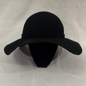 ADORA Elegant Black Wide-Brim Hat